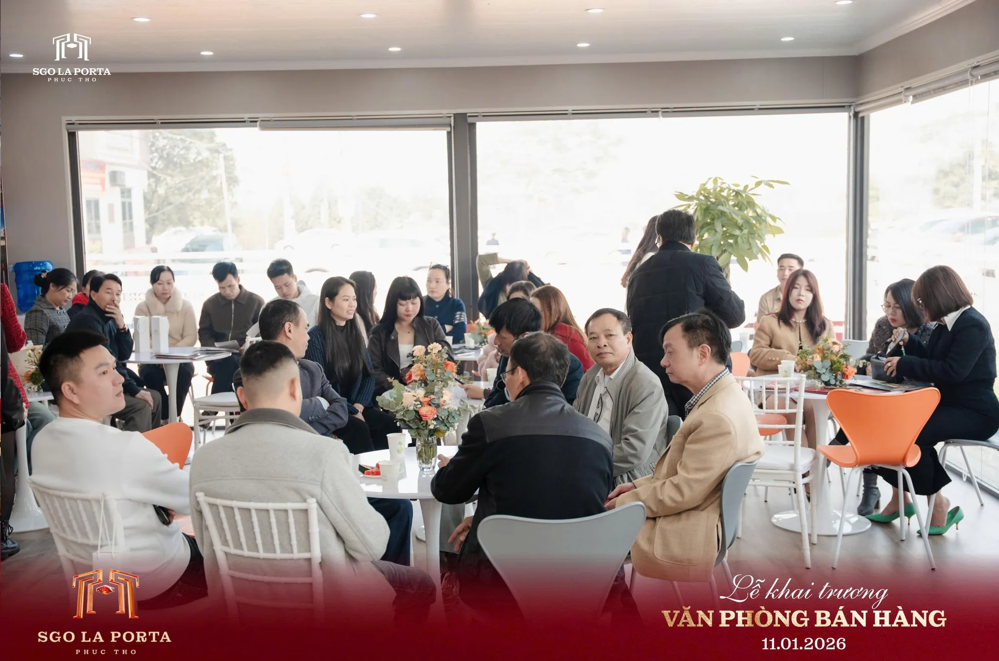 Đông đảo khách hàng tham dự sự kiện