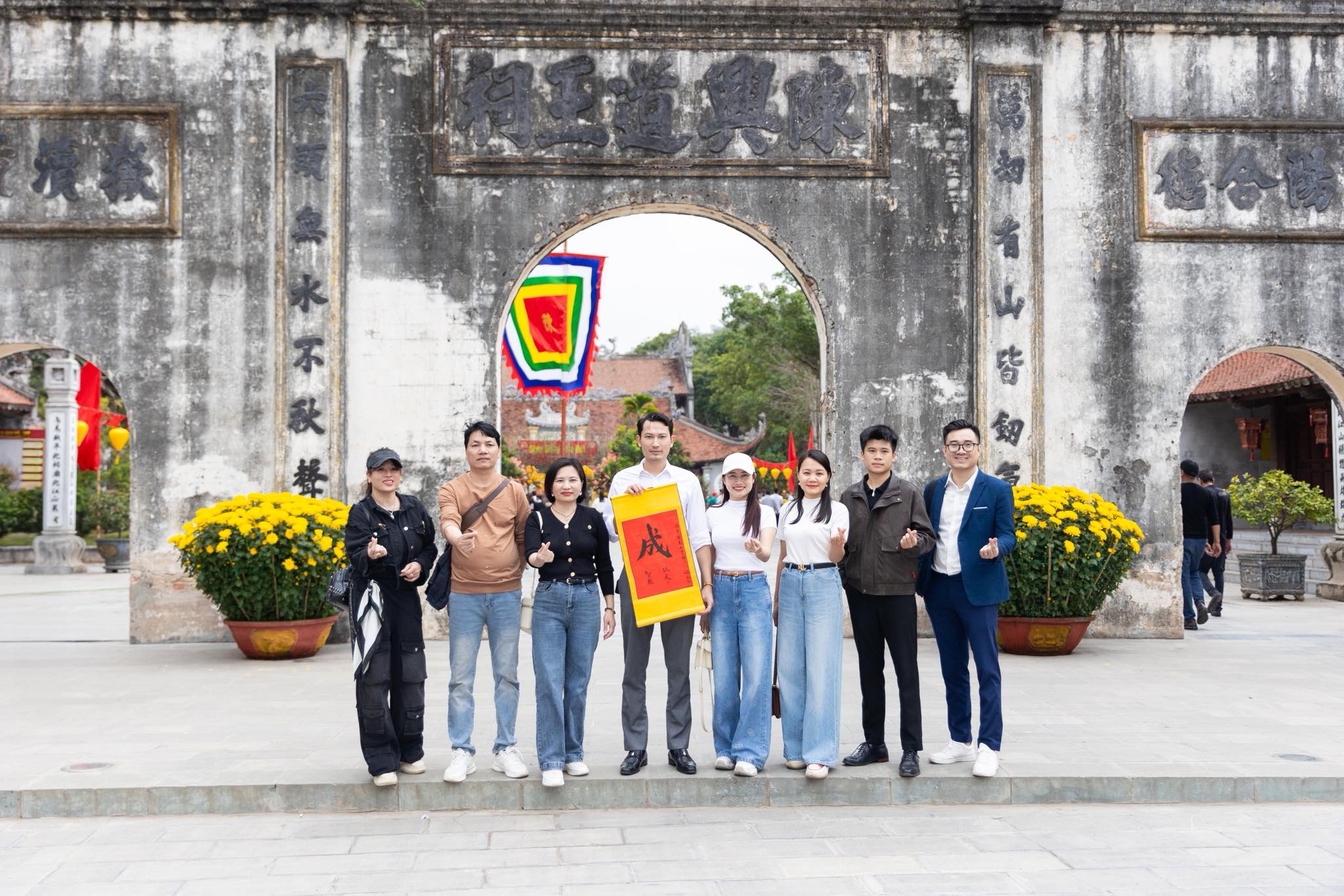 Xin chữ cầu chúc cho một năm may mắn