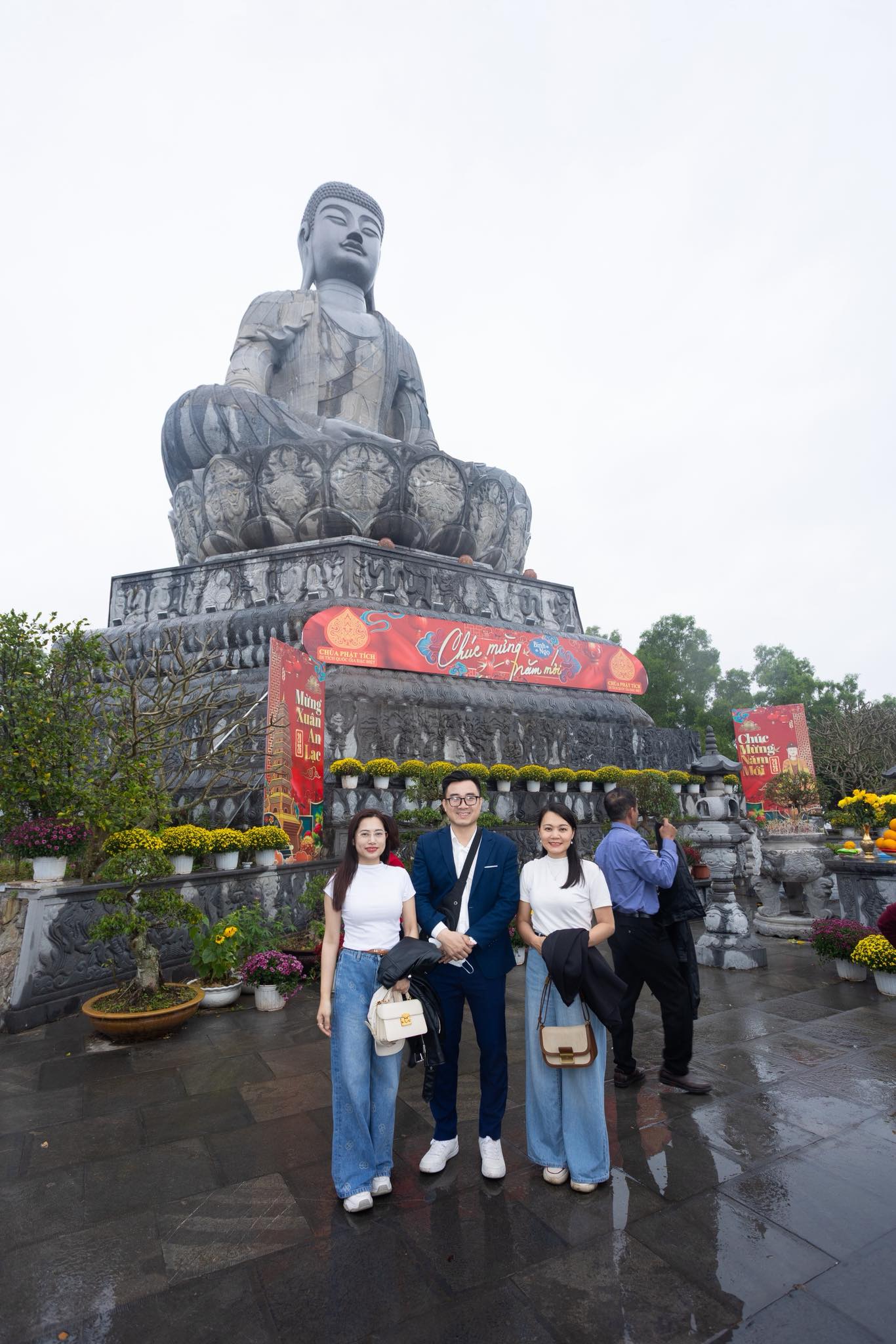 Cầu chúc một năm mới "Mã đáo thành công"