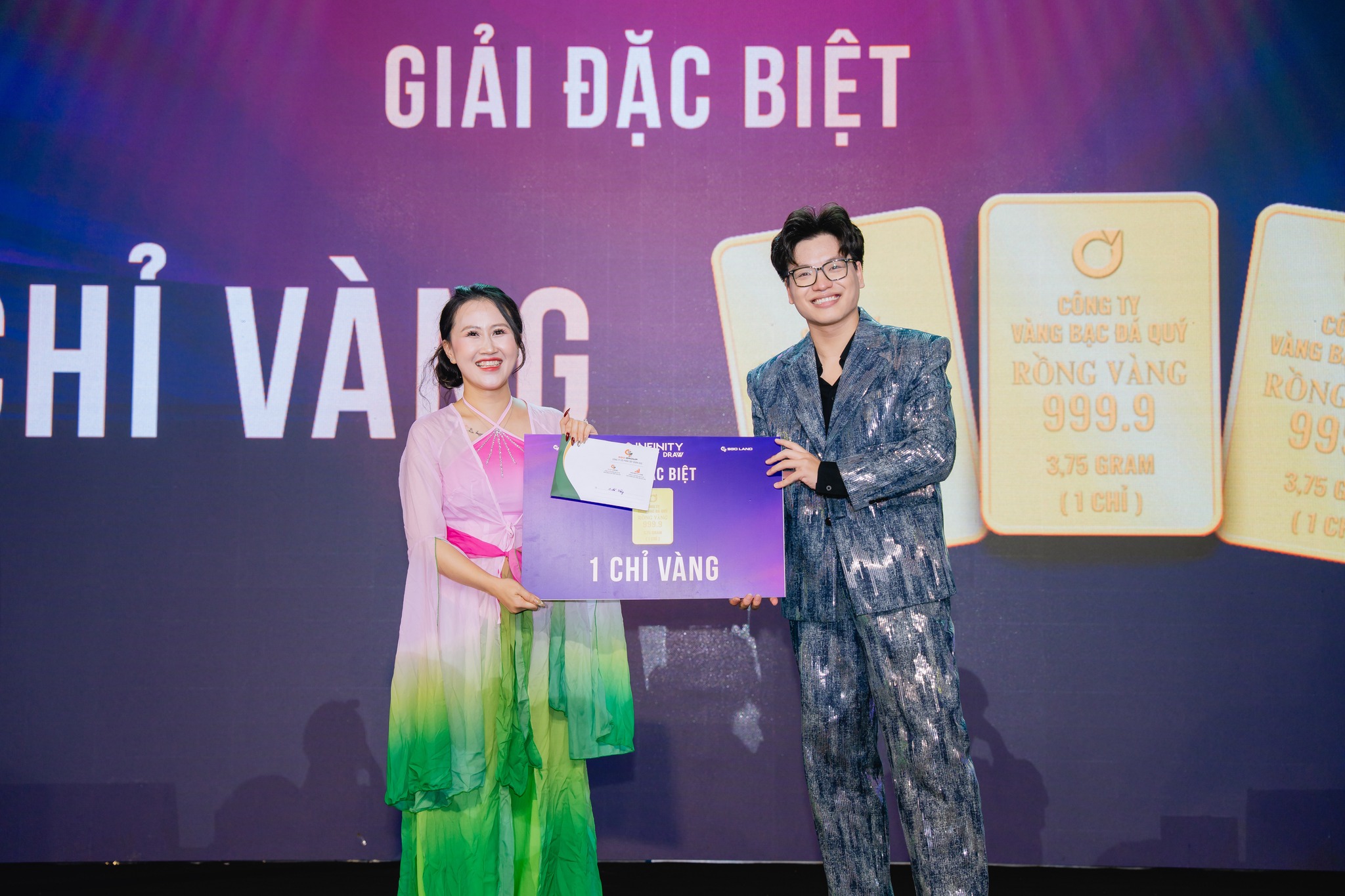 CBNV trúng thưởng 1 chỉ vàng