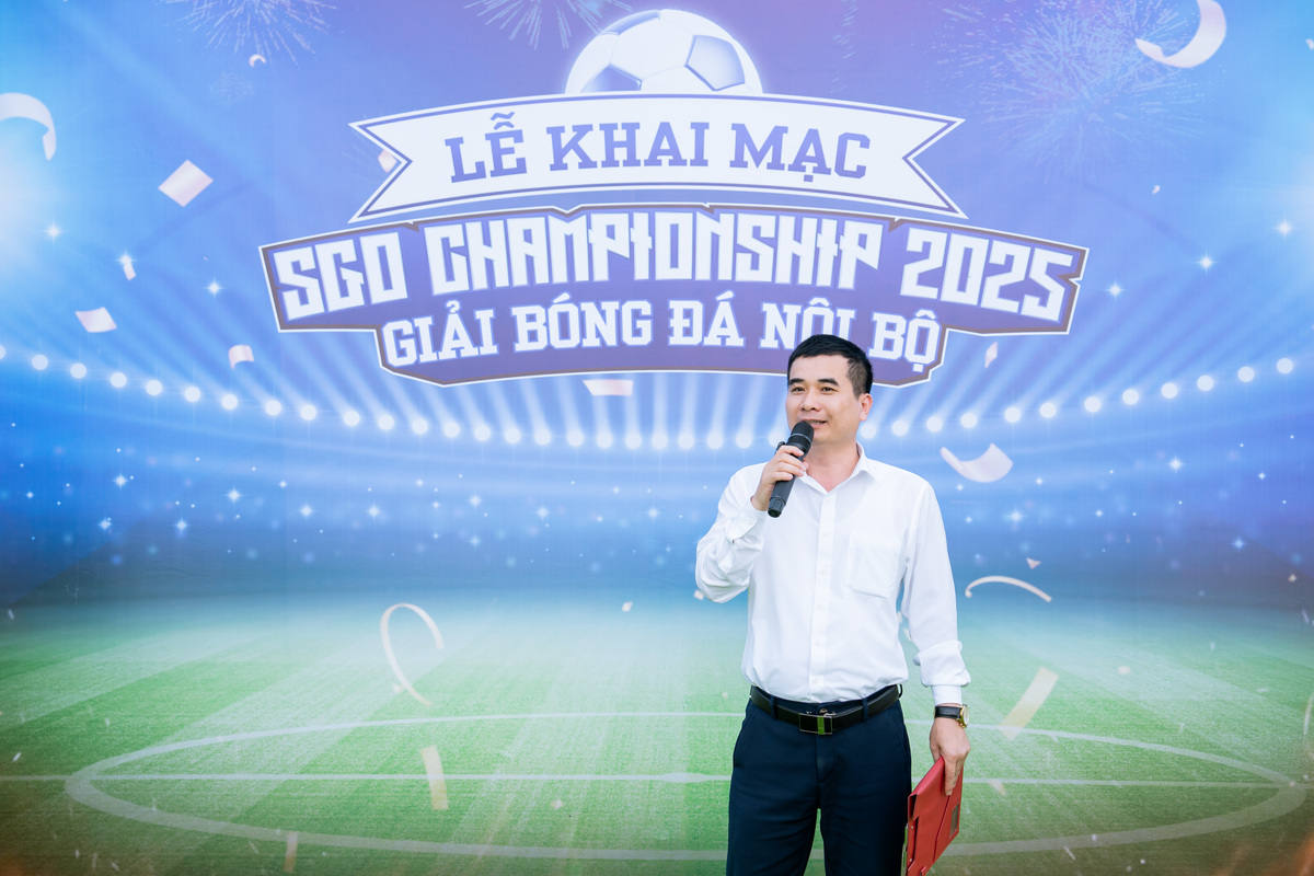 Ông Nguyễn Văn Hùng, Giám đốc Khối HCNS phát biểu tại Lễ khai mạc