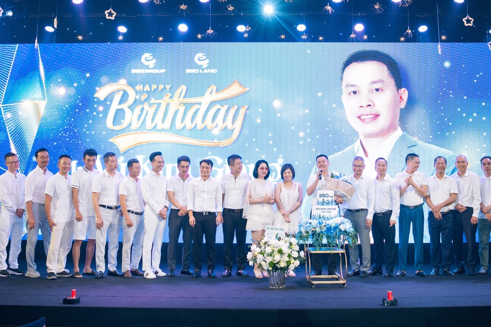 Các lãnh đạo và CBVN chúc mừng sinh nhật Chủ tịch Giang
